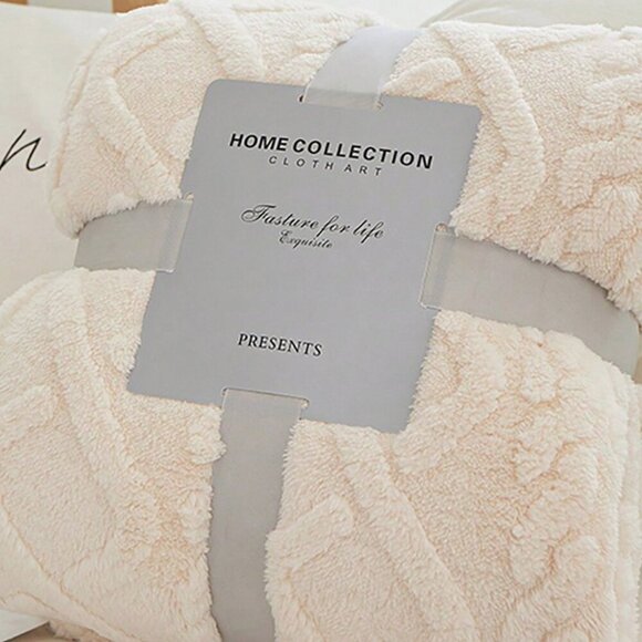 Modern Fleece Throw Blanket - Cozy Soft Lightweight Fuzzy Throw Blanket - Picture 3 of 5